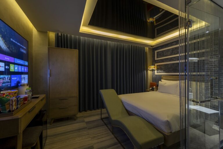 PYNT HOTEL